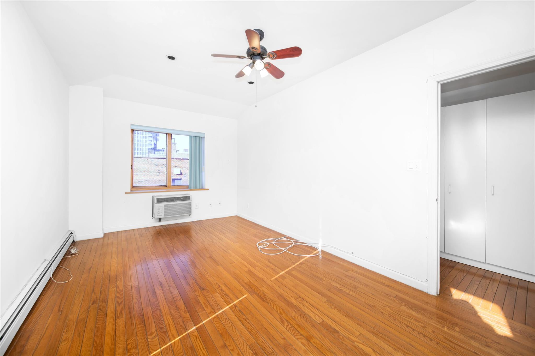 Single Family Colden  Queens, NY 11355, MLS-825858-14