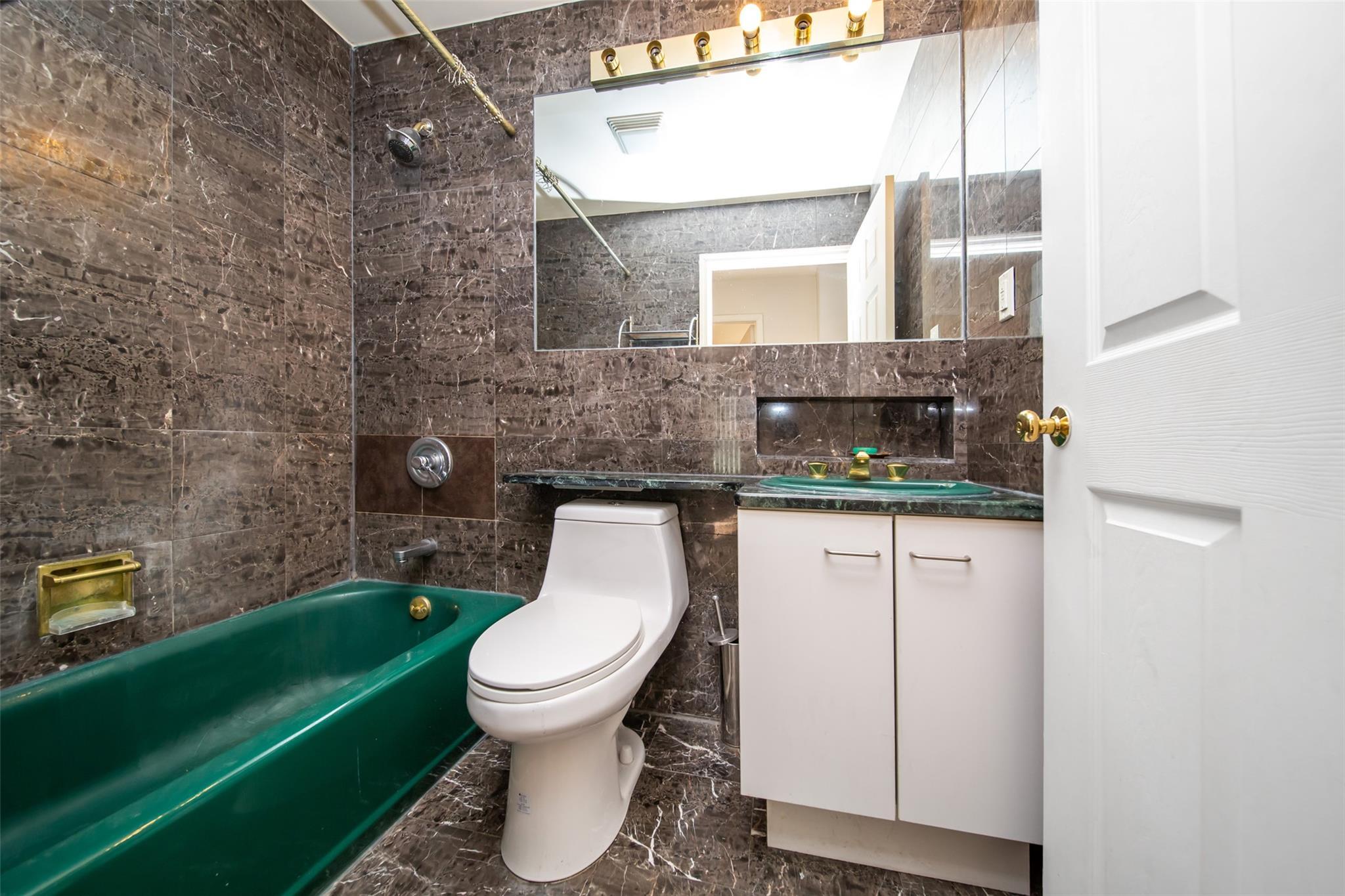 Single Family Colden  Queens, NY 11355, MLS-825858-27