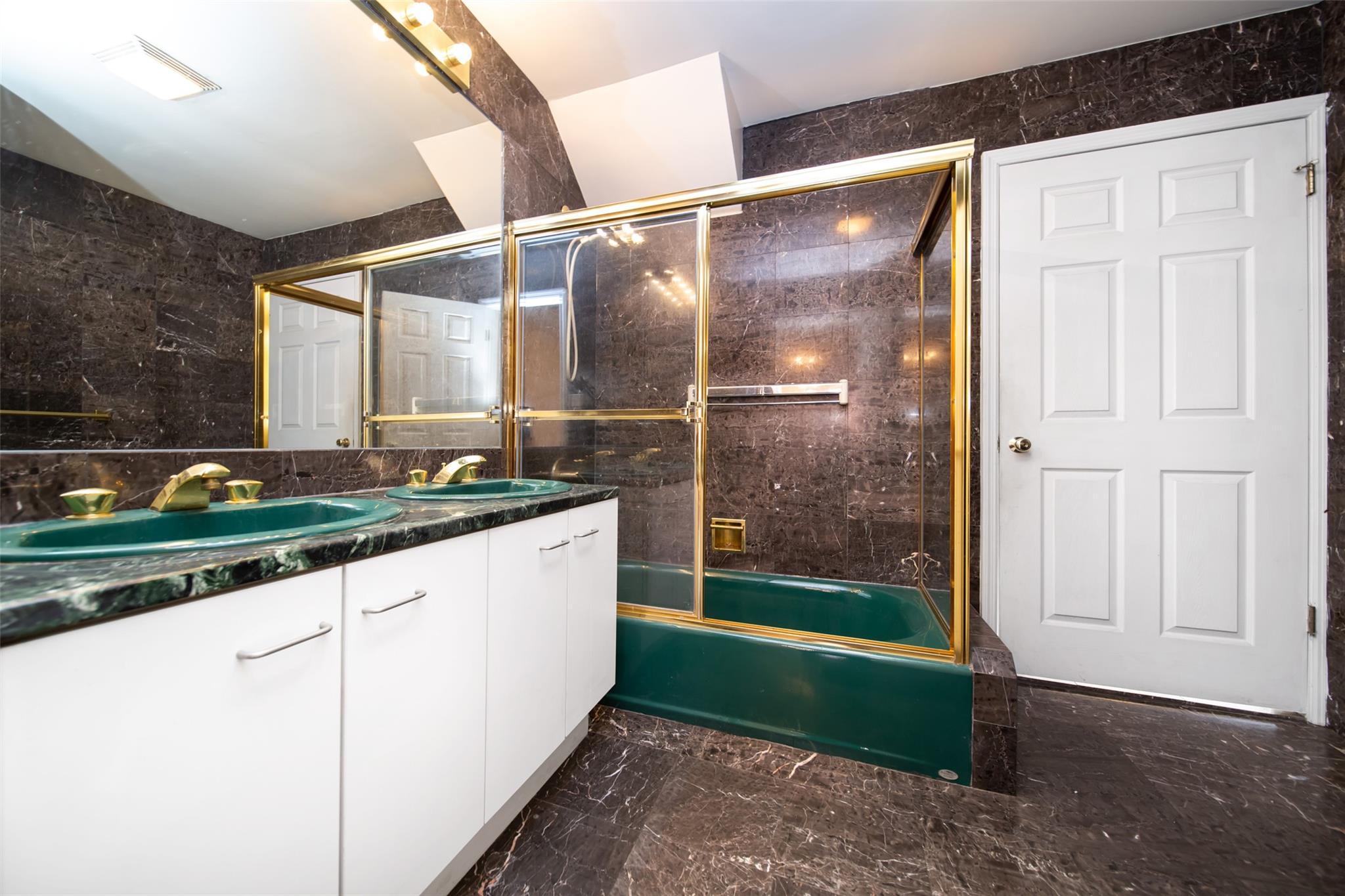 Single Family Colden  Queens, NY 11355, MLS-825858-28