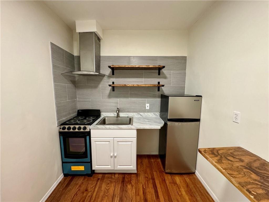 Commercial Sale 9th  Manhattan, NY 10018, MLS-825864-6
