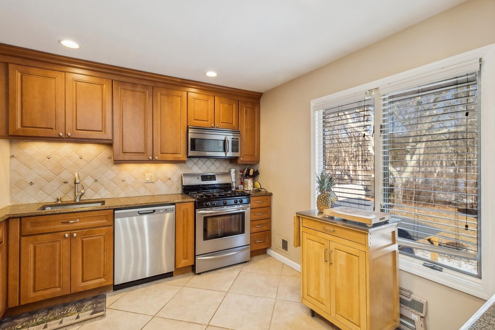 Single Family Joanne  Suffolk County, NY 11741, MLS-825878-10