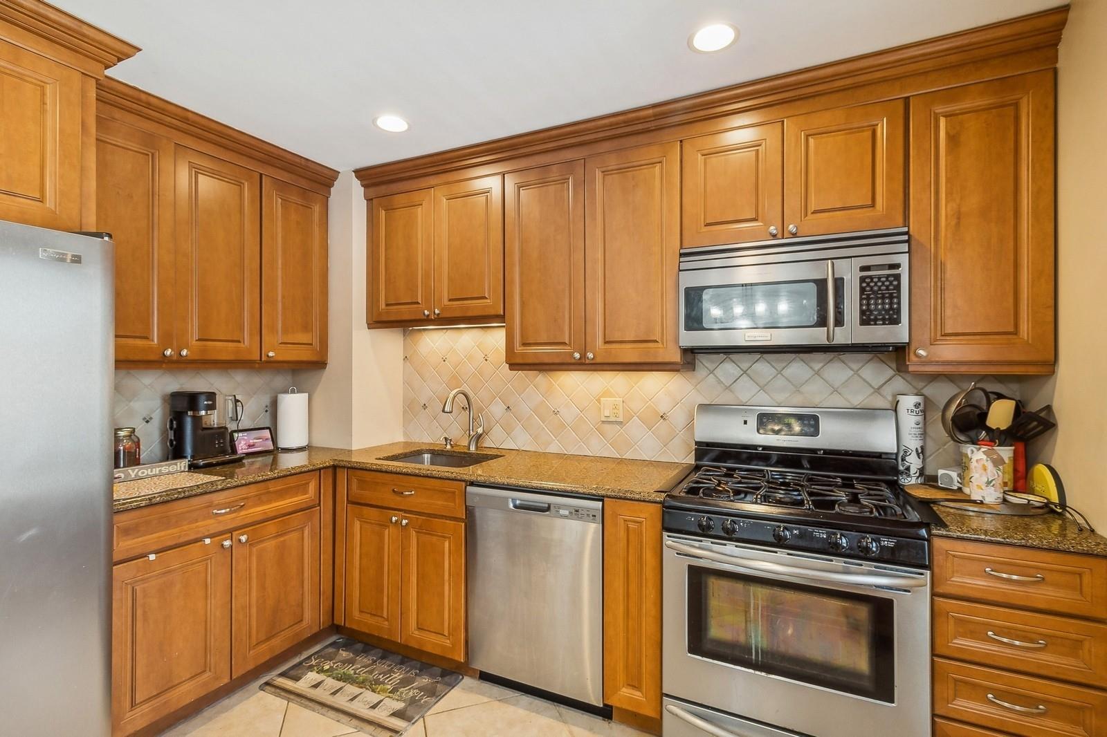 Single Family Joanne  Suffolk County, NY 11741, MLS-825878-11