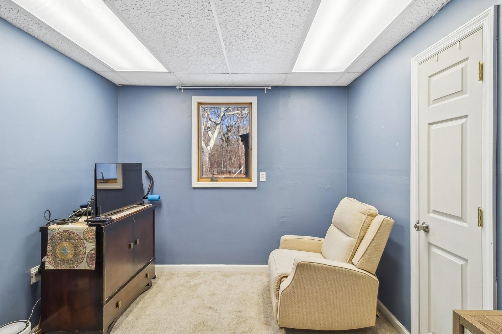 Single Family Joanne  Suffolk County, NY 11741, MLS-825878-32