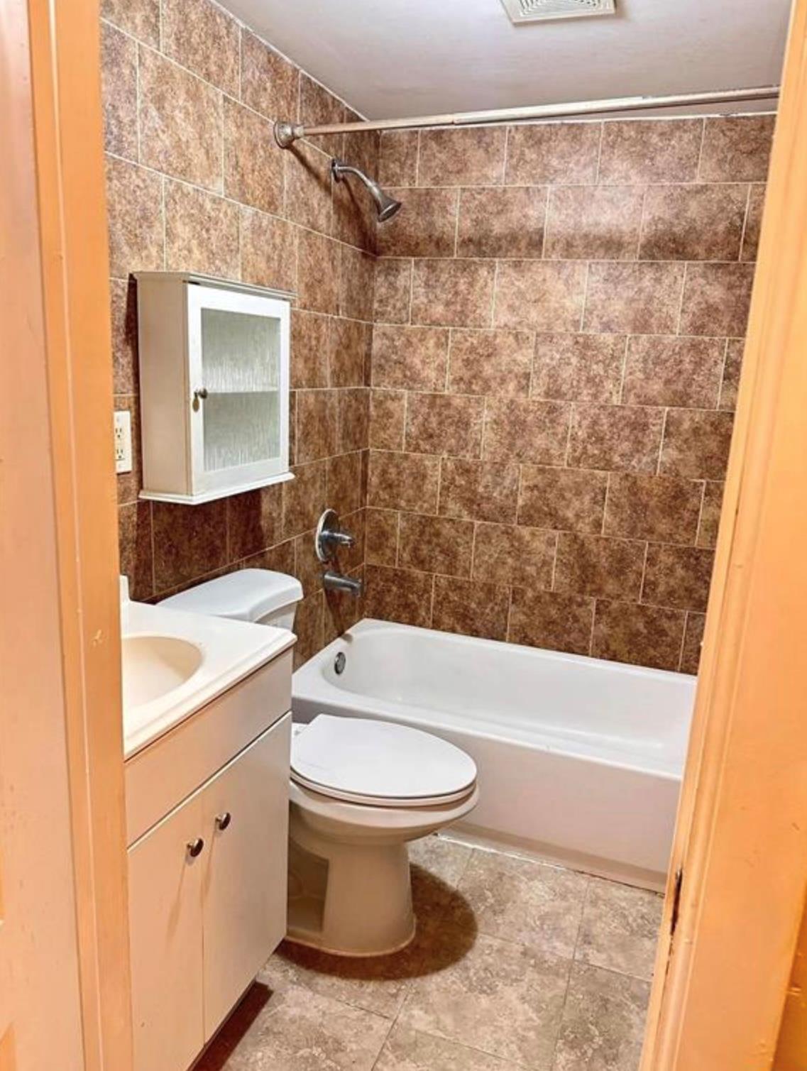 Apartment 227th  Bronx, NY 10466, MLS-825897-3