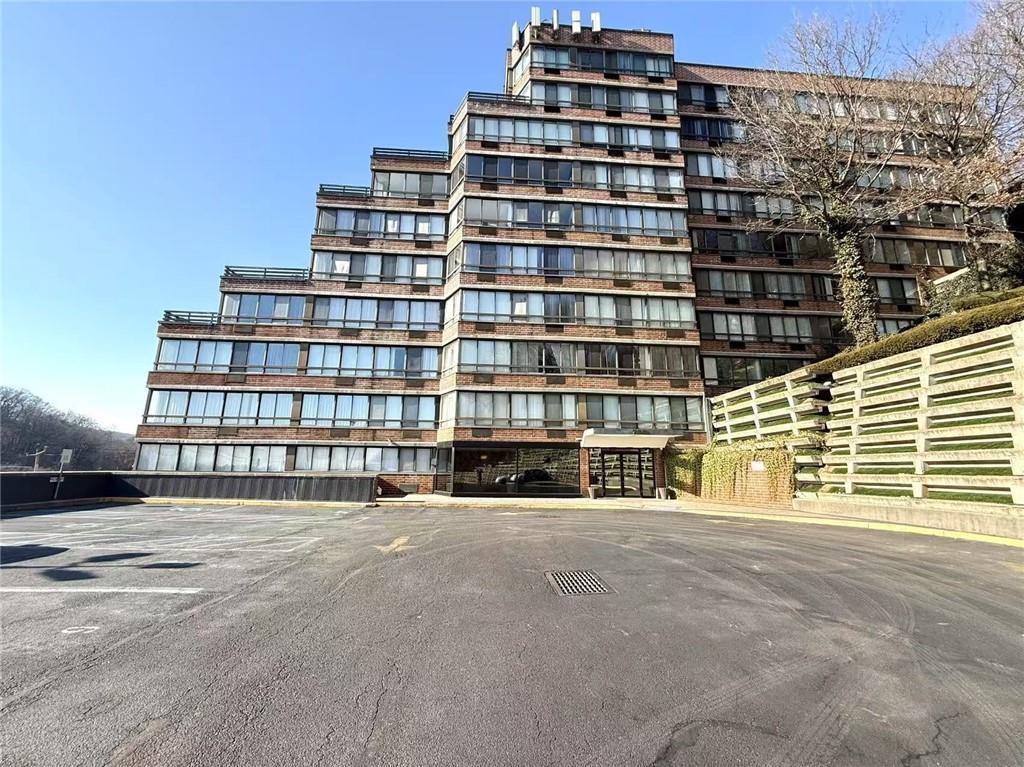 Condo Narrows  Staten Island, NY 10304, MLS-825907-2