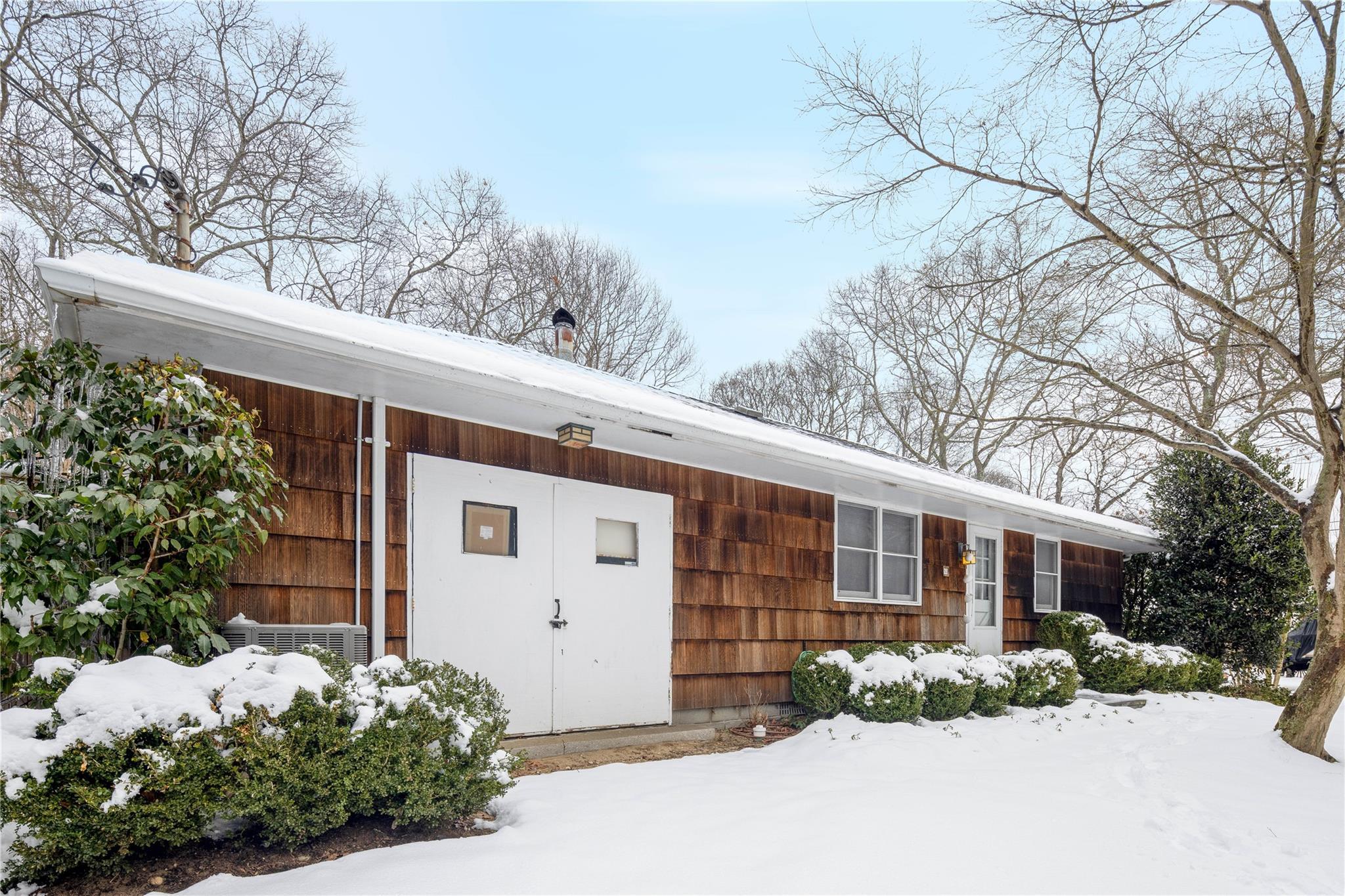 Single Family Gardiner  Suffolk County, NY 11937, MLS-825942-2