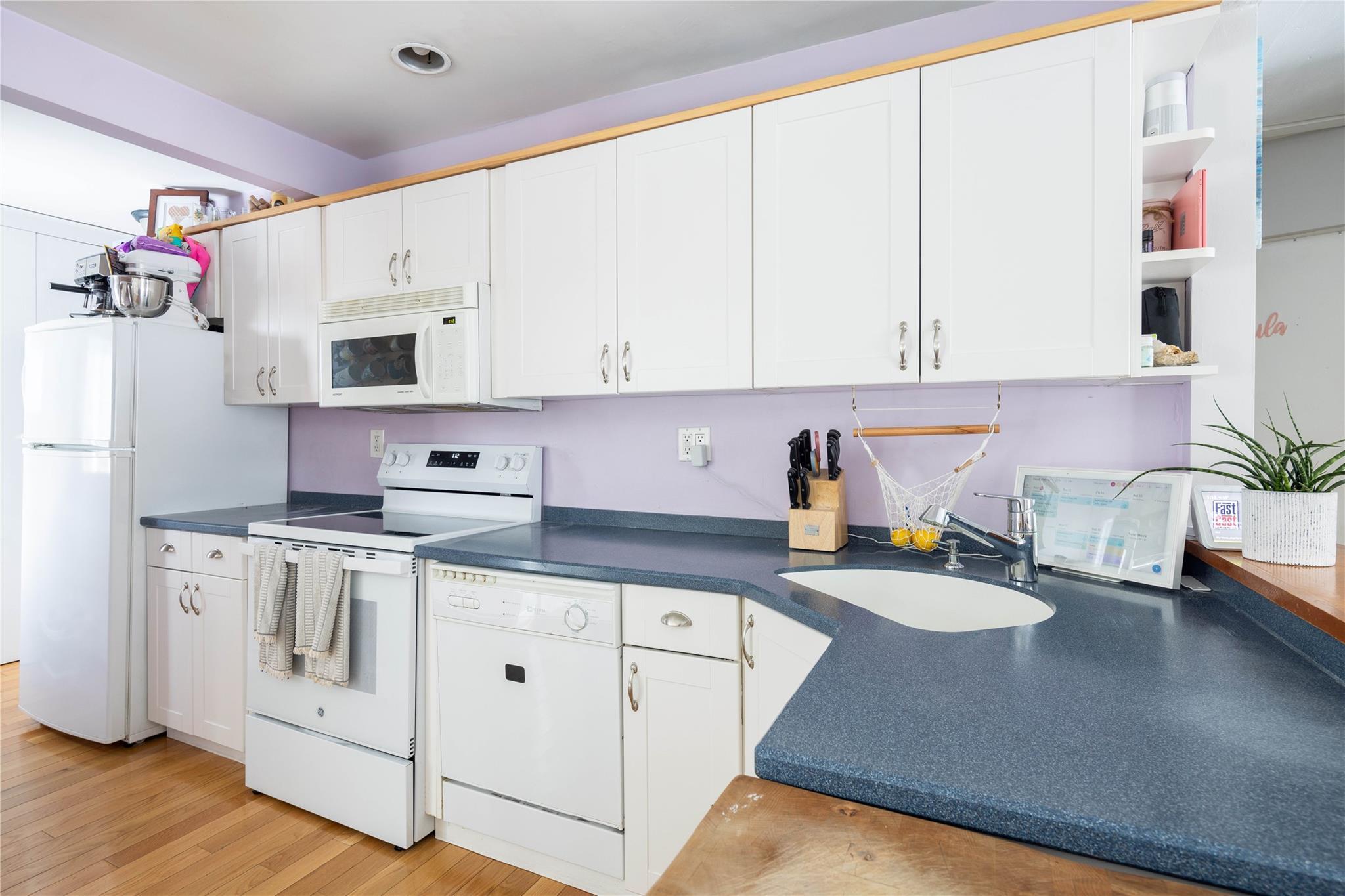 Single Family Gardiner  Suffolk County, NY 11937, MLS-825942-8