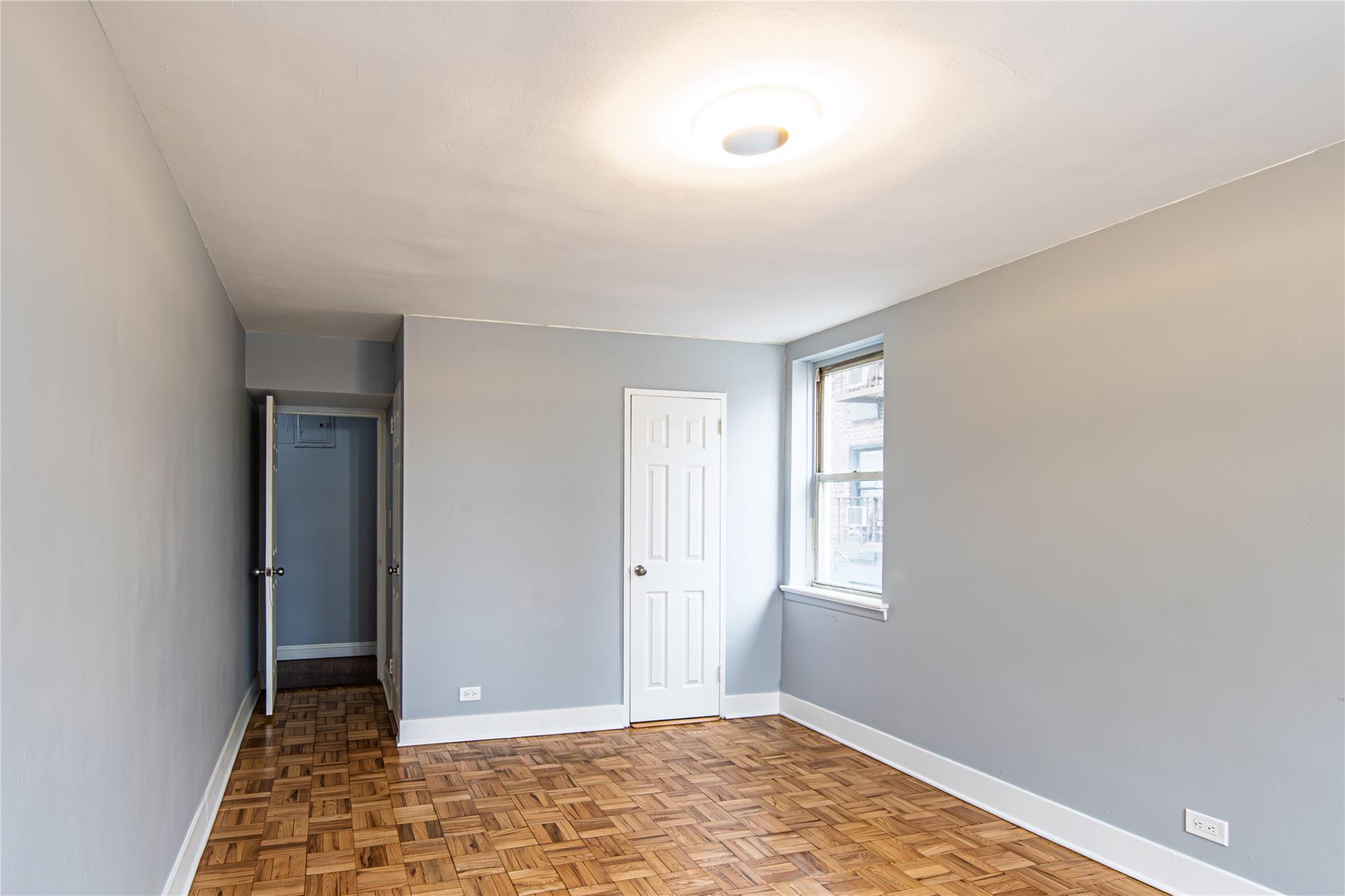 Apartment Webster  Bronx, NY 10470, MLS-826034-17