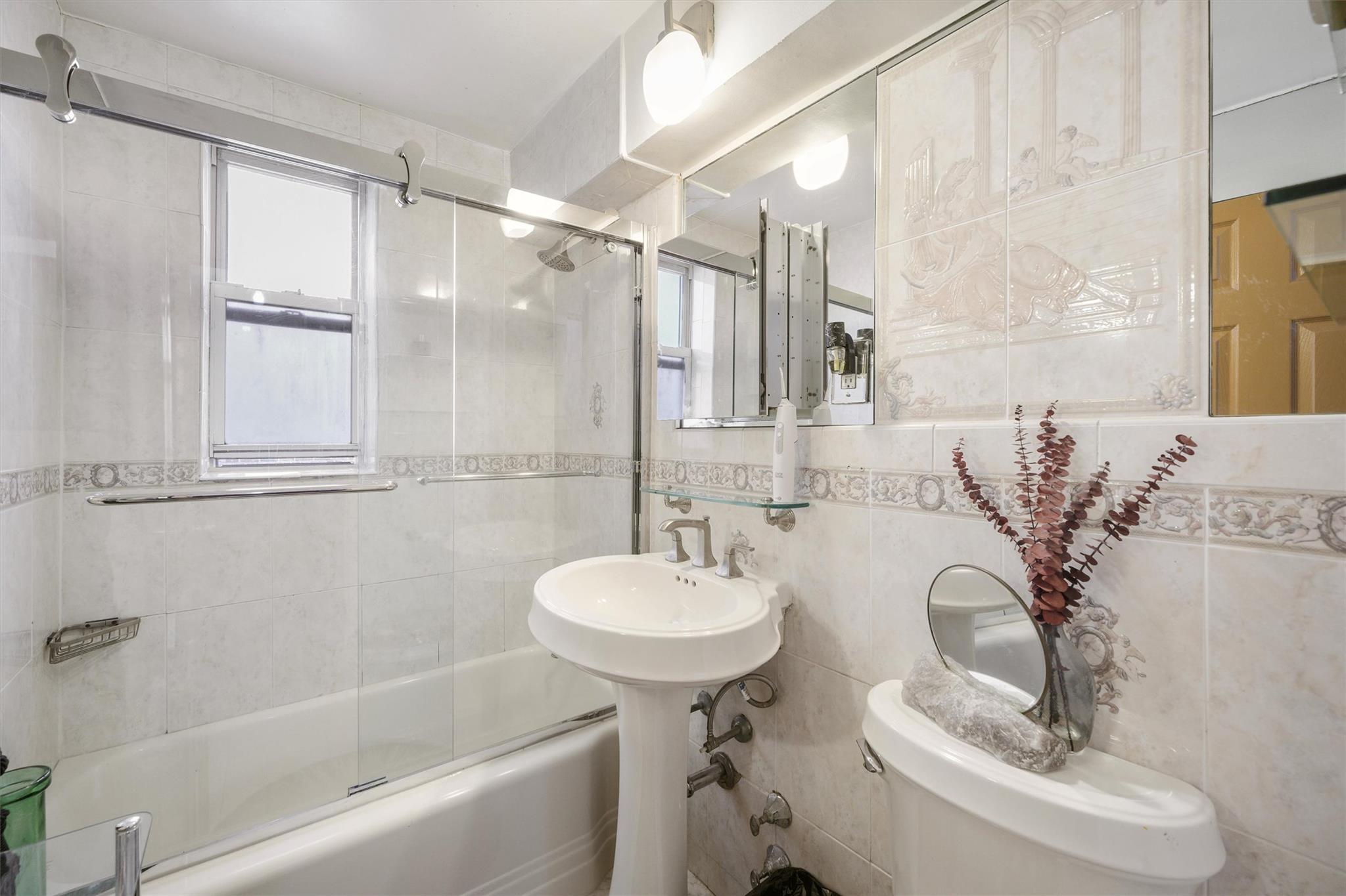 Apartment Webster  Bronx, NY 10470, MLS-826034-19
