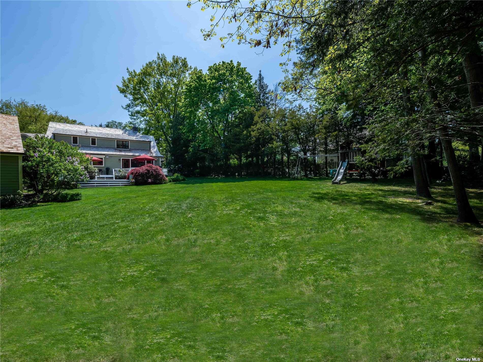 Single Family Woodland  Nassau County, NY 11030, MLS-826081-25