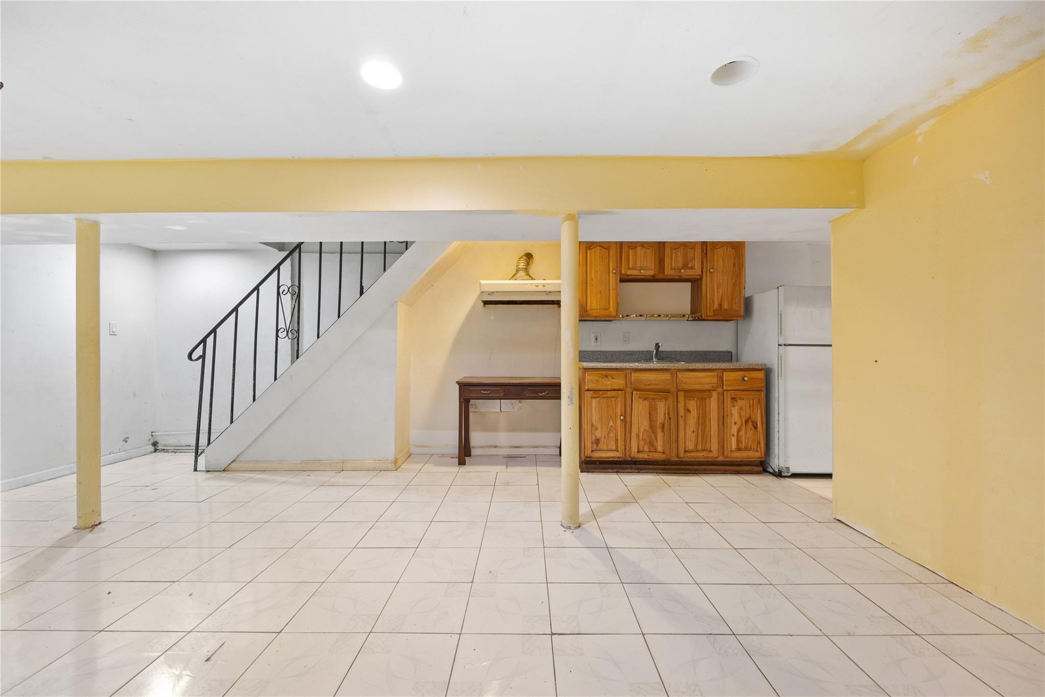 Single Family 91st  Queens, NY 11421, MLS-826133-19