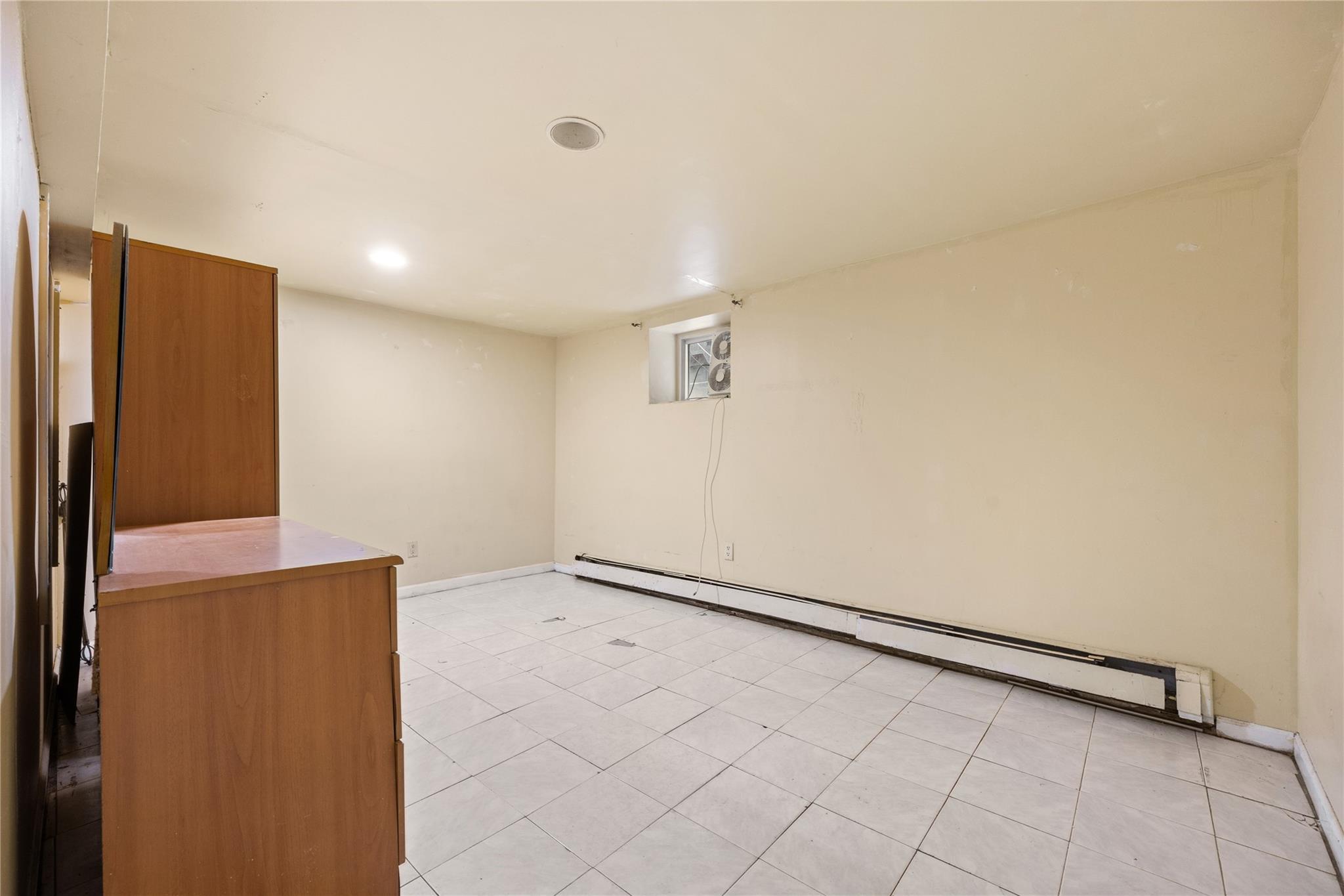 Single Family 91st  Queens, NY 11421, MLS-826133-21