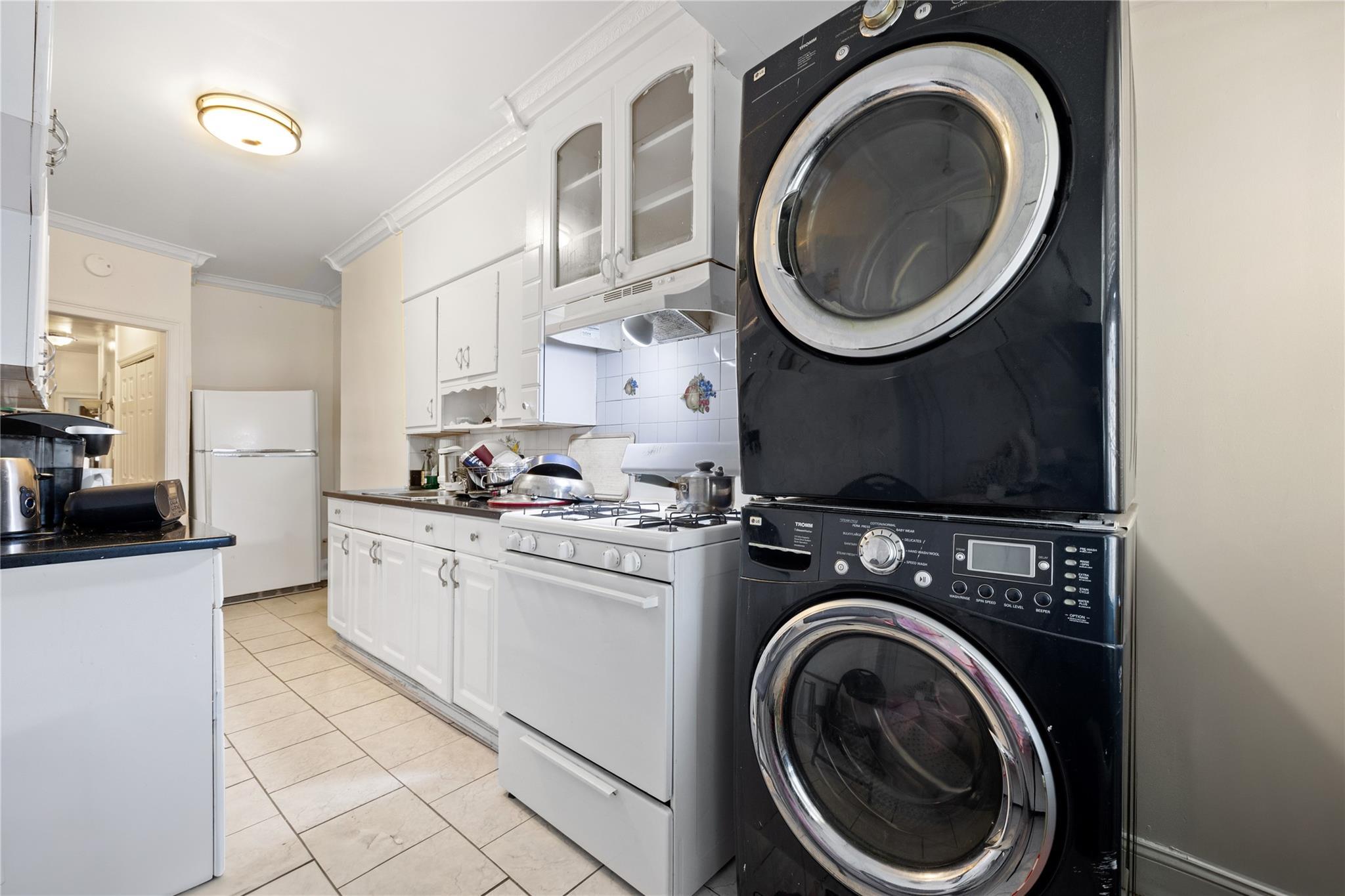 Single Family 91st  Queens, NY 11421, MLS-826133-4