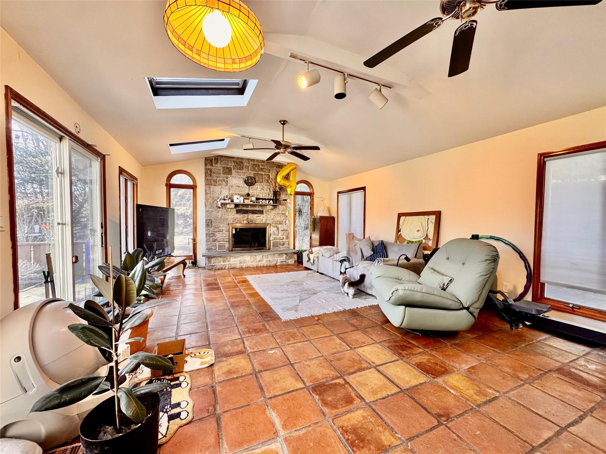 Single Family Hendrick  Nassau County, NY 11542, MLS-826144-18