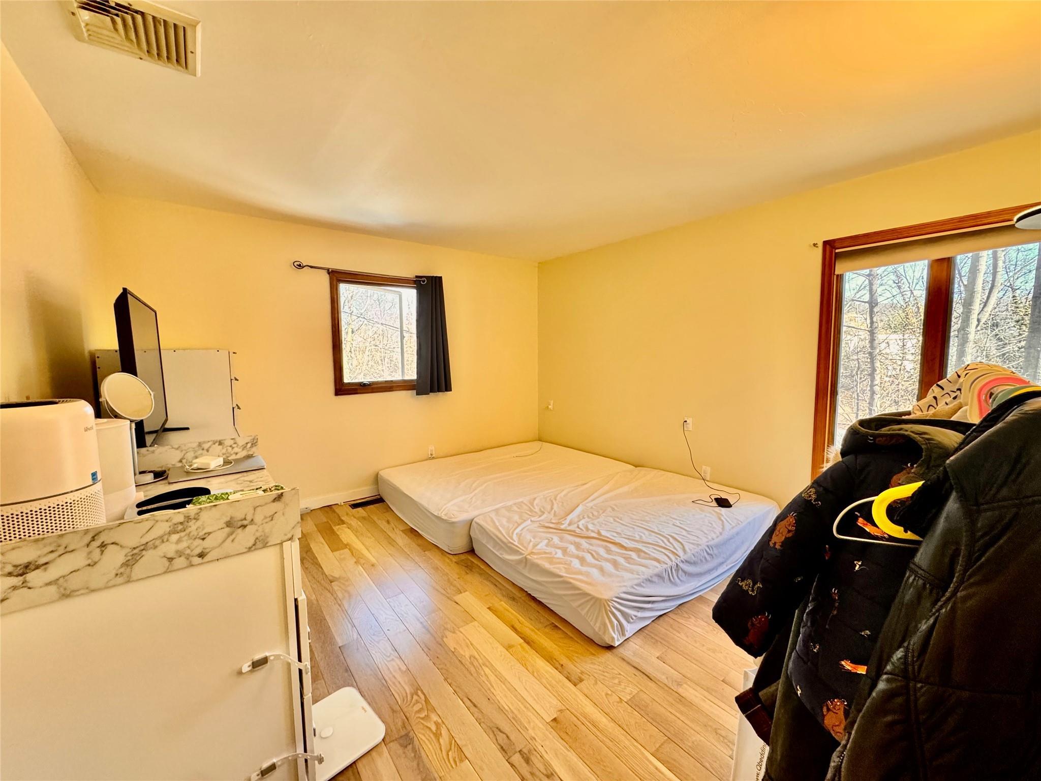 Single Family Hendrick  Nassau County, NY 11542, MLS-826144-24