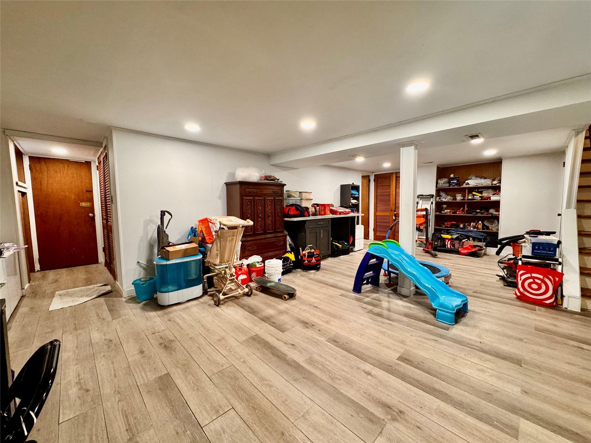 Single Family Hendrick  Nassau County, NY 11542, MLS-826144-34