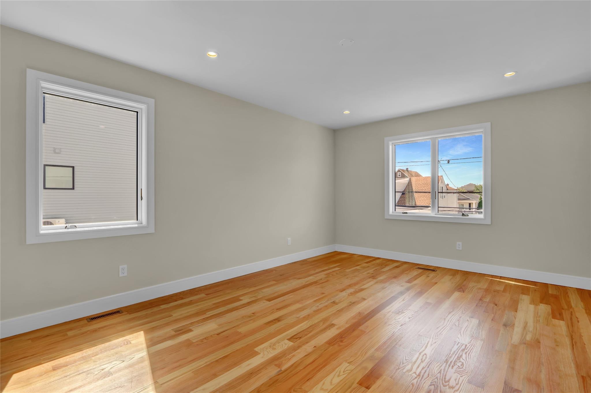 Single Family Fulton  Nassau County, NY 11561, MLS-826224-7