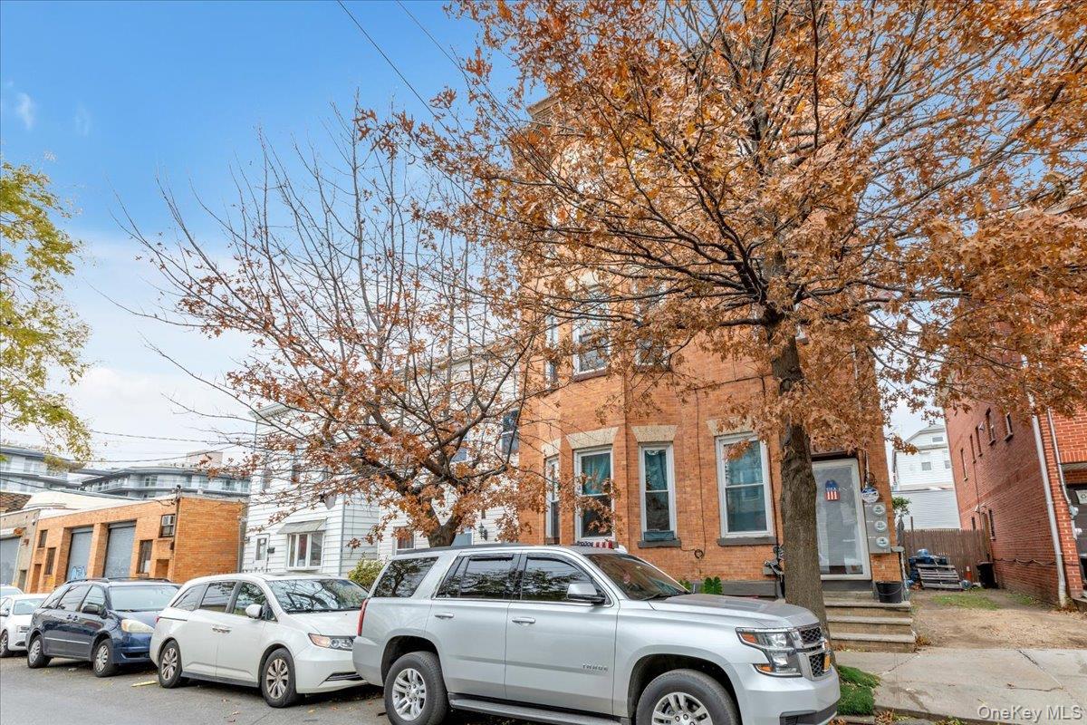 Single Family 15th Avenue  Queens, NY 11356, MLS-826252-25