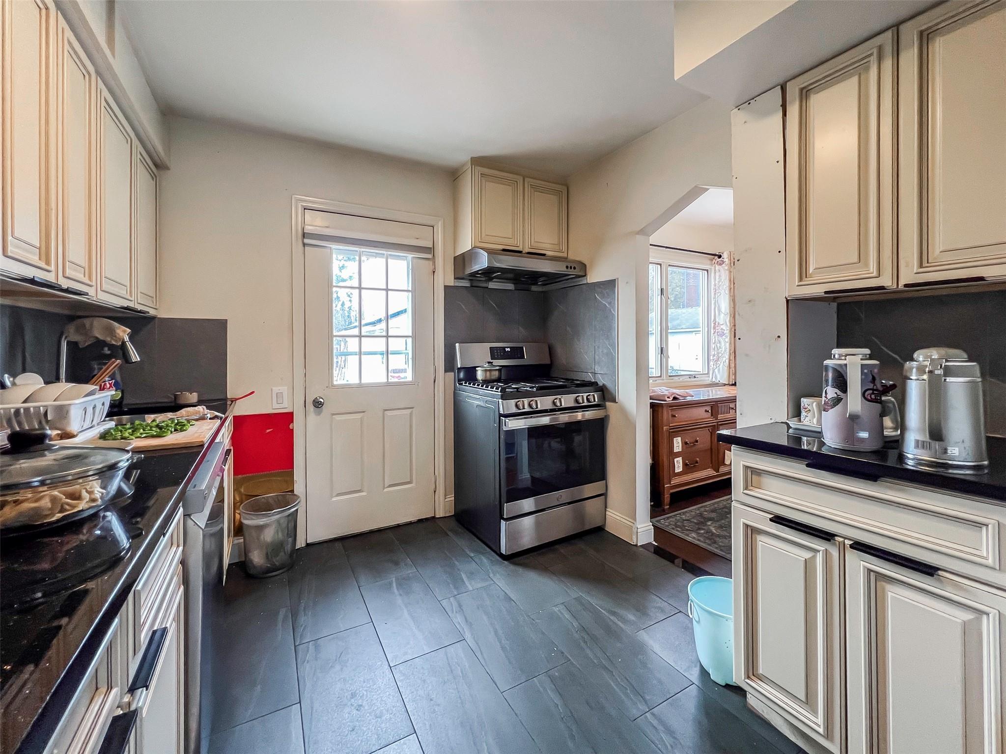 Single Family Bruce  Nassau County, NY 11801, MLS-826262-8