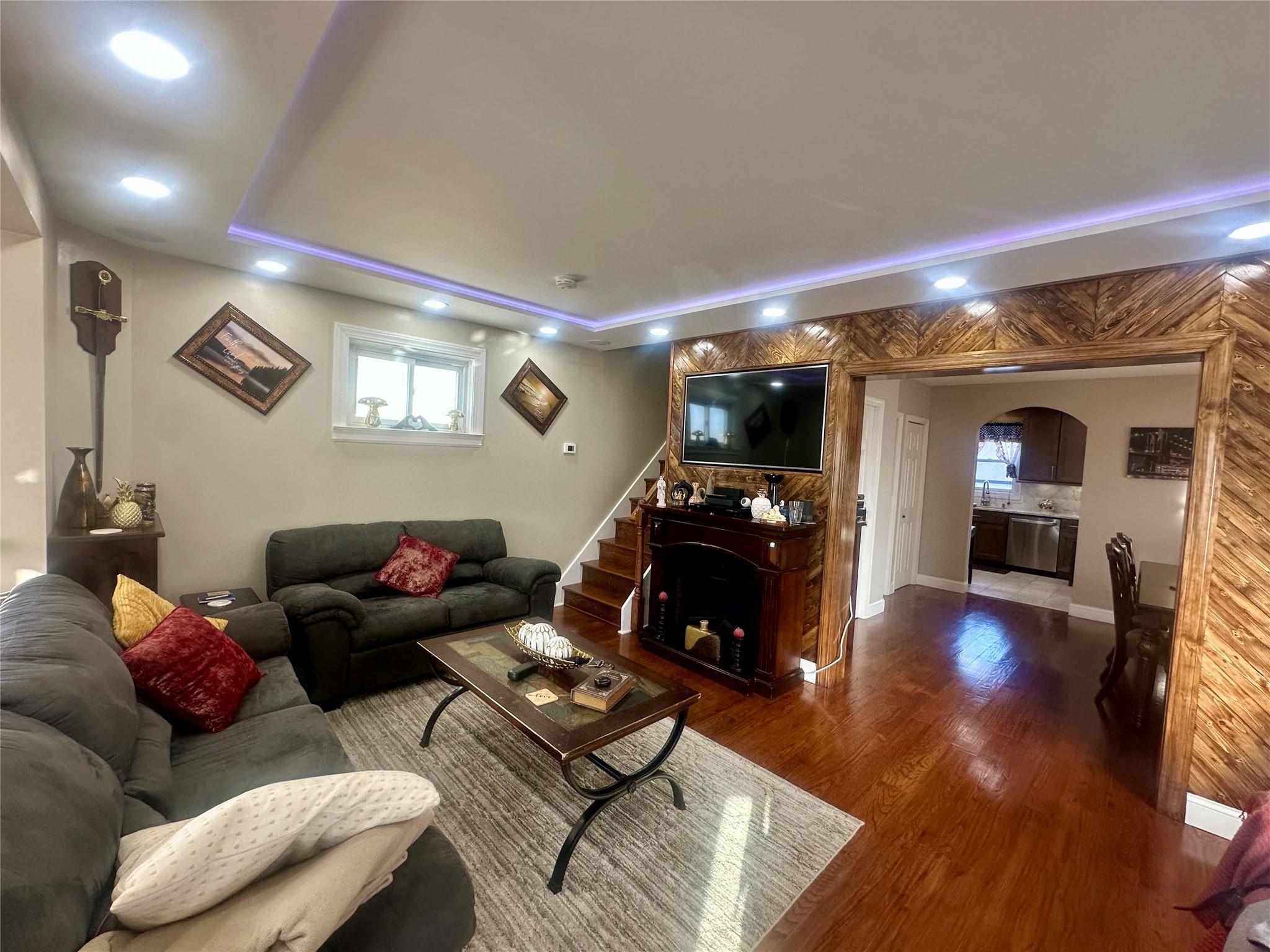 Single Family 213  Queens, NY 11429, MLS-826331-22