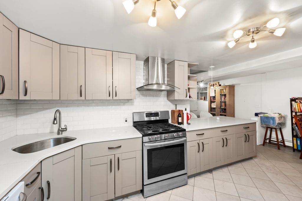 Single Family 73rd  Brooklyn, NY 11204, MLS-826391-17