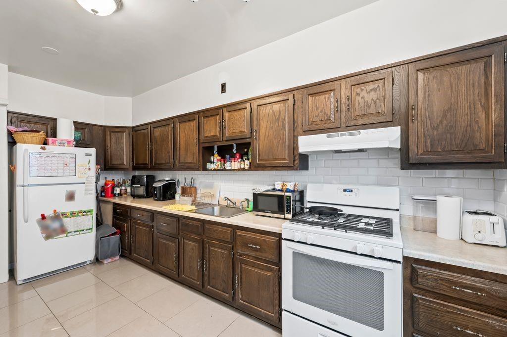 Single Family 73rd  Brooklyn, NY 11204, MLS-826391-21