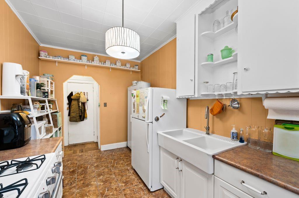 Single Family 73rd  Brooklyn, NY 11204, MLS-826391-22