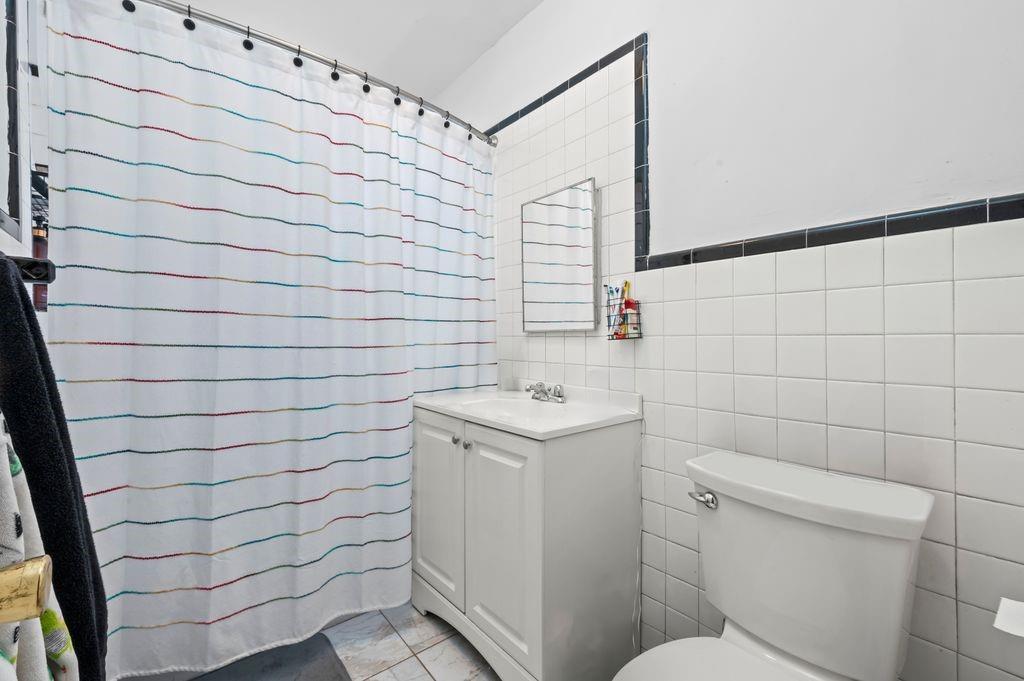 Single Family 73rd  Brooklyn, NY 11204, MLS-826391-35