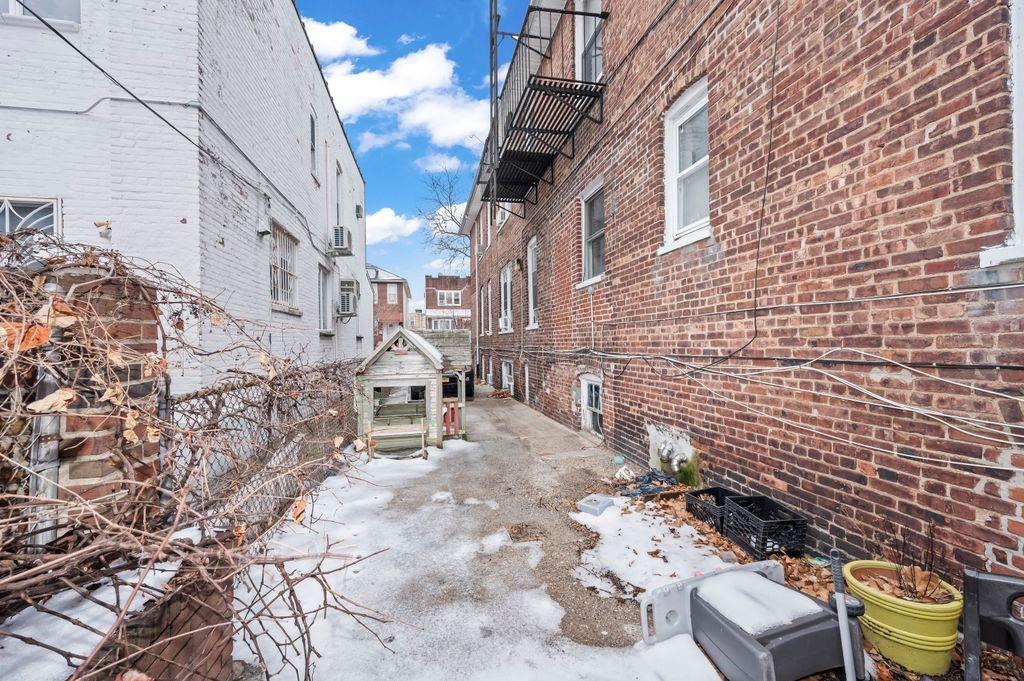 Single Family 73rd  Brooklyn, NY 11204, MLS-826391-40