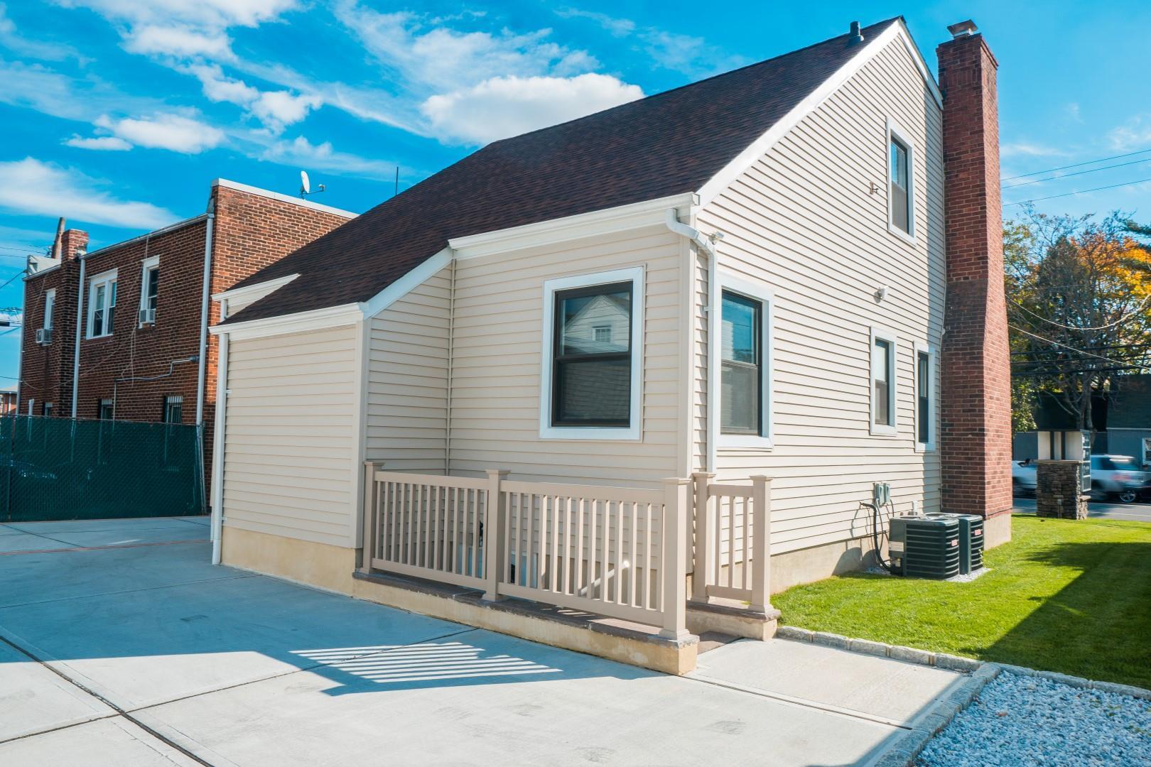 Single Family Front  Nassau County, NY 11550, MLS-826395-29