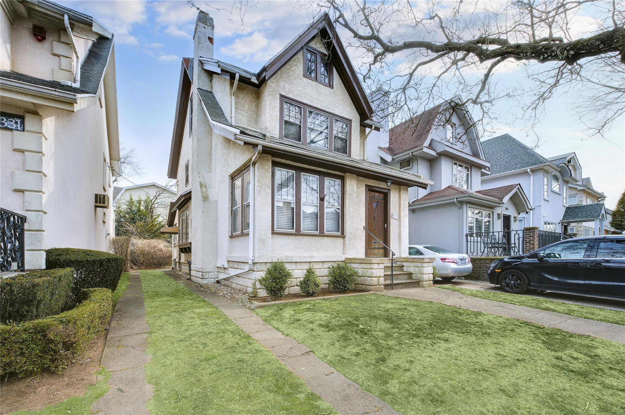 Single Family 26th  Brooklyn, NY 11210, MLS-826402-13