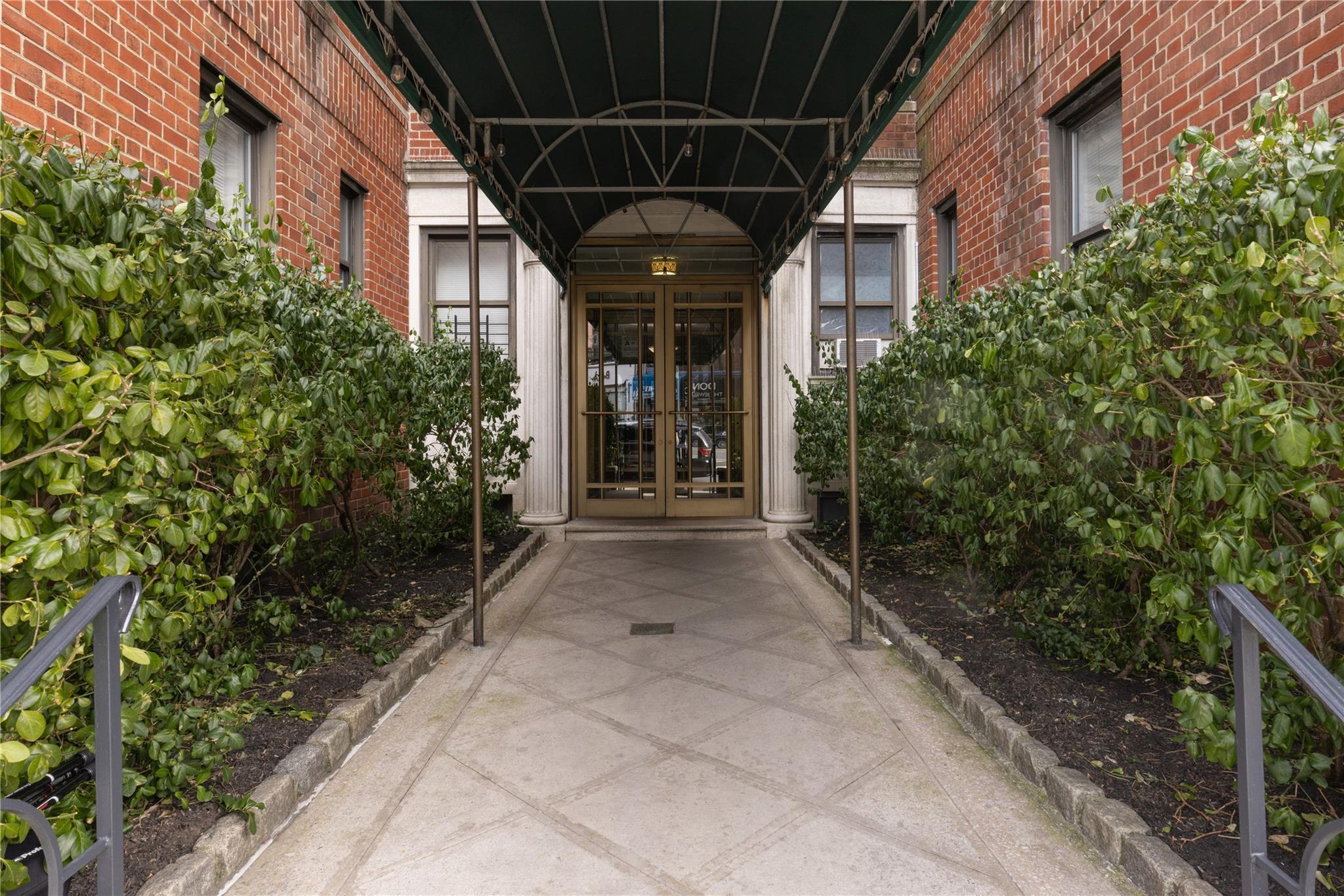 Coop Fieldston  Bronx, NY 10463, MLS-826446-3