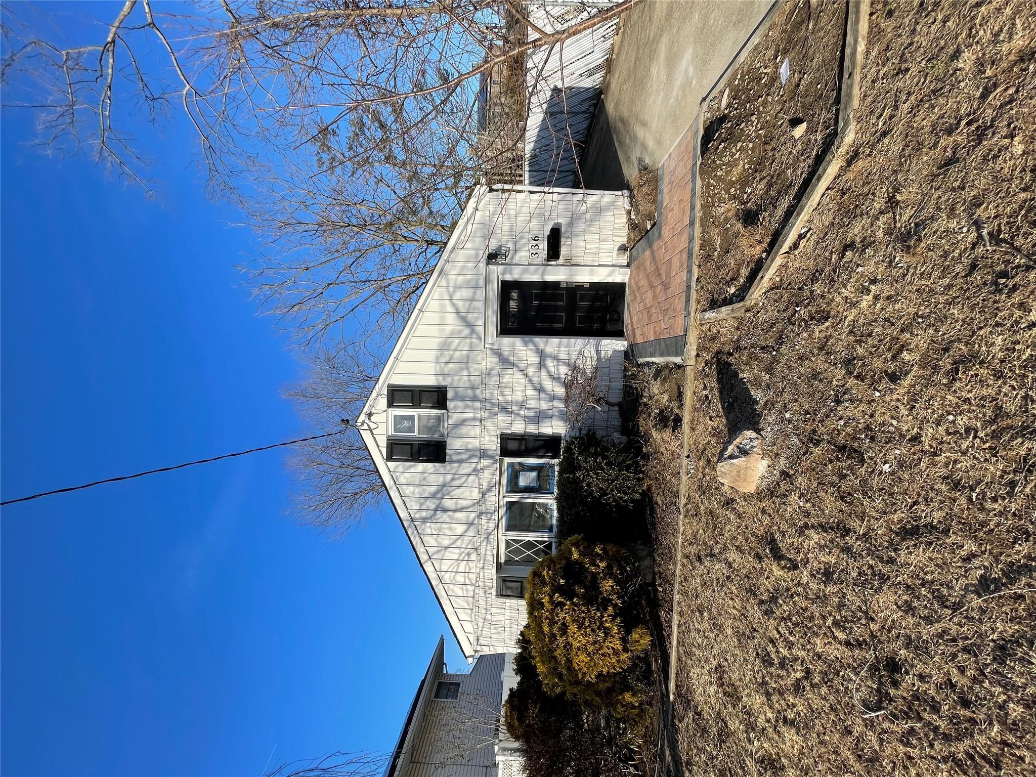 Single Family 51st  Suffolk County, NY 11757, MLS-826506-8