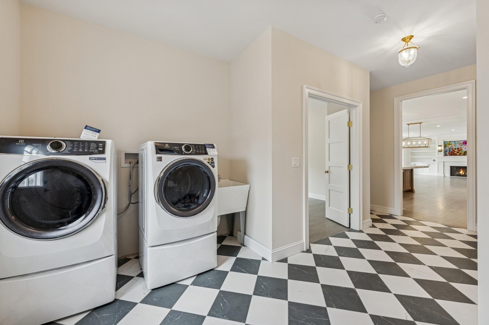 Single Family Ashley Court  Suffolk County, NY 11768, MLS-826510-17