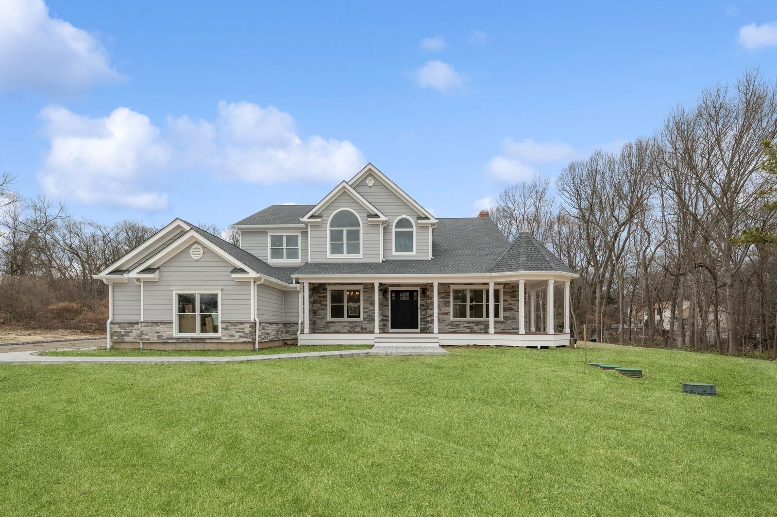 Single Family Ashley Court  Suffolk County, NY 11768, MLS-826510-2