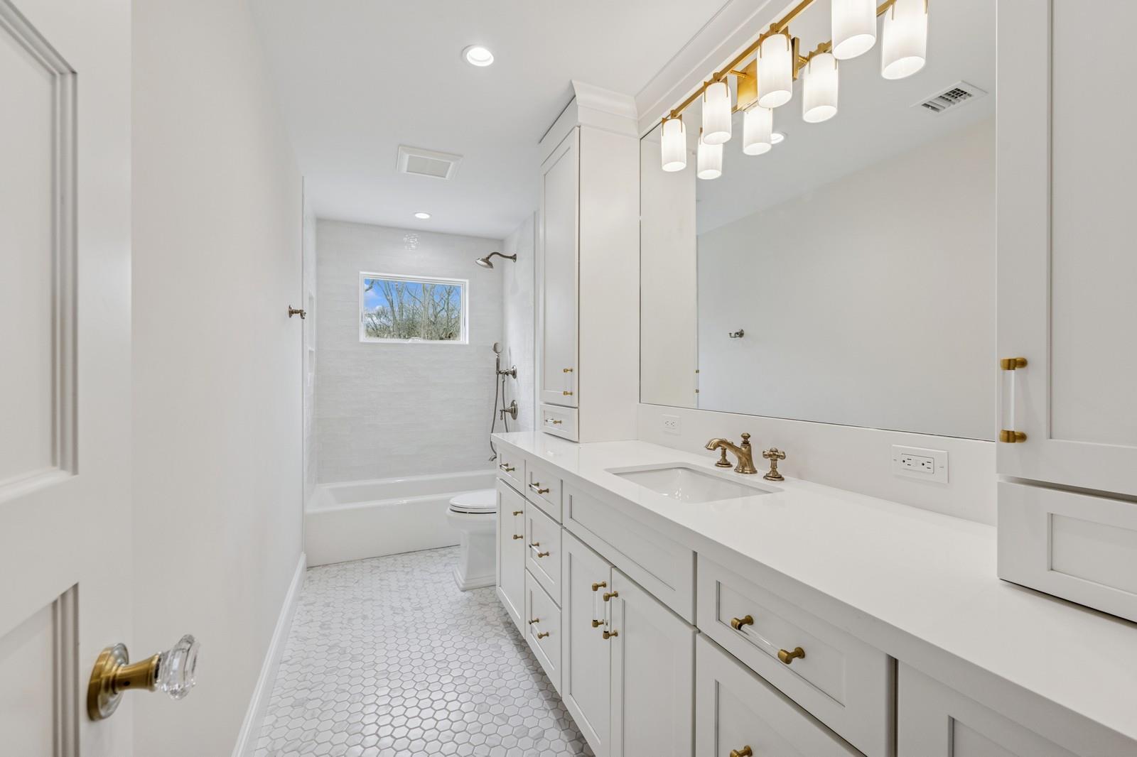 Single Family Ashley Court  Suffolk County, NY 11768, MLS-826510-37