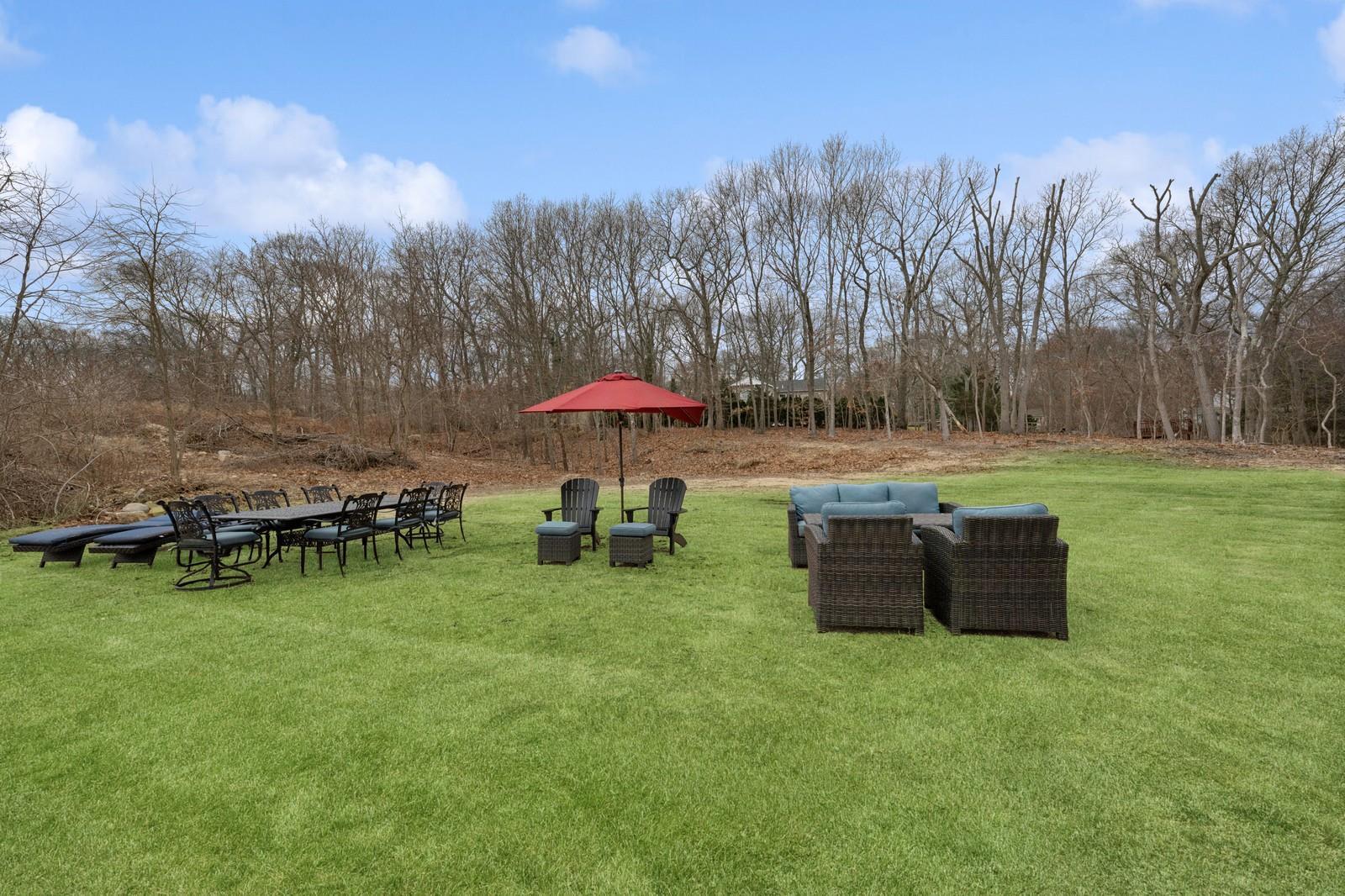Single Family Ashley Court  Suffolk County, NY 11768, MLS-826510-40