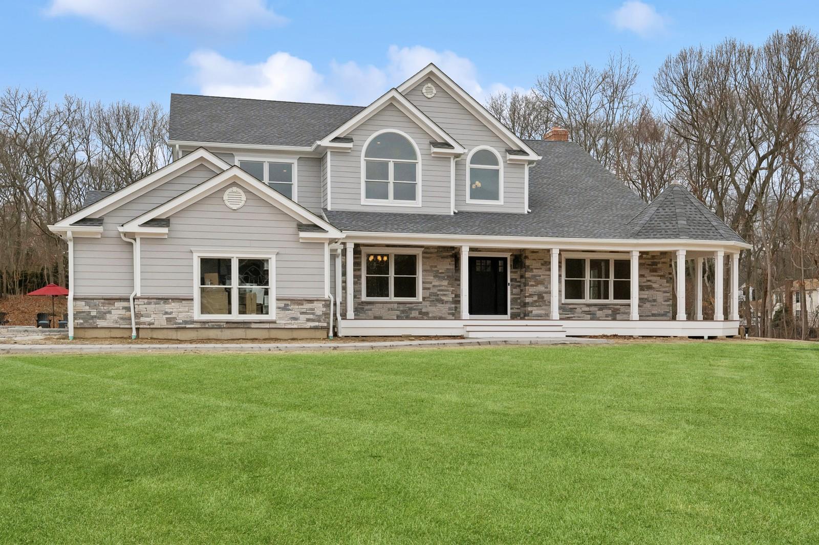 Single Family Ashley Court  Suffolk County, NY 11768, MLS-826510-45