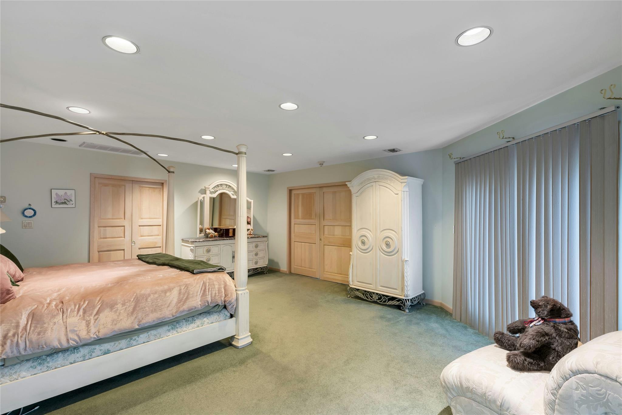 Single Family Roosevelt  Suffolk County, NY 11788, MLS-826538-17