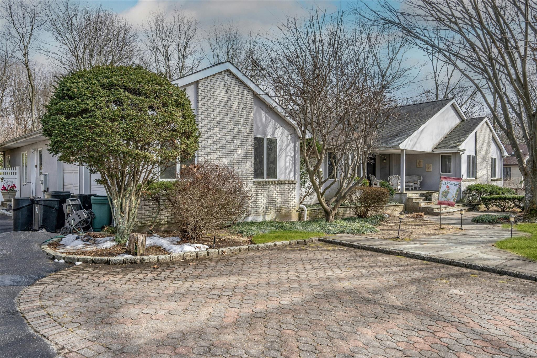Single Family Roosevelt  Suffolk County, NY 11788, MLS-826538-2