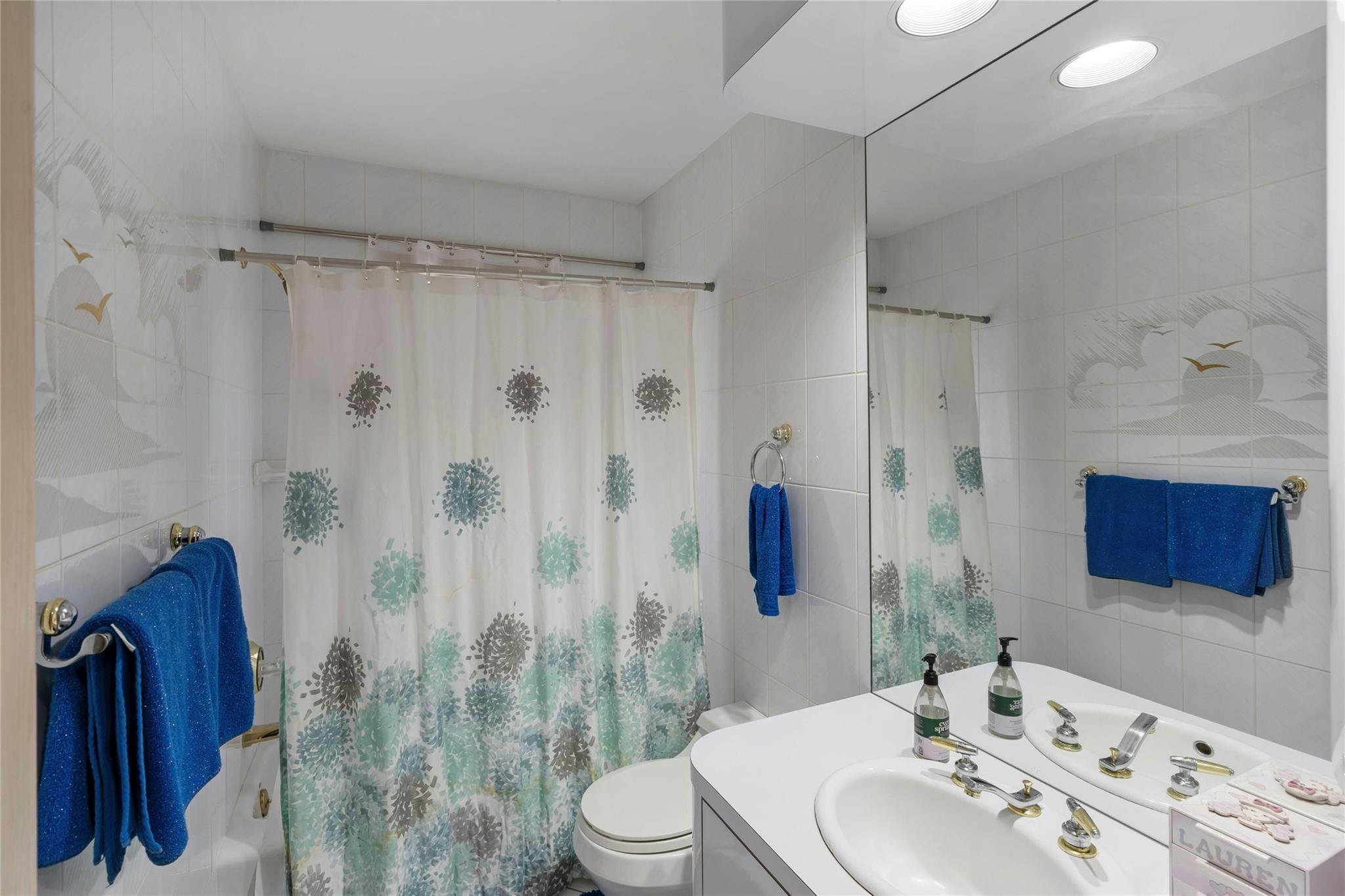 Single Family Roosevelt  Suffolk County, NY 11788, MLS-826538-29