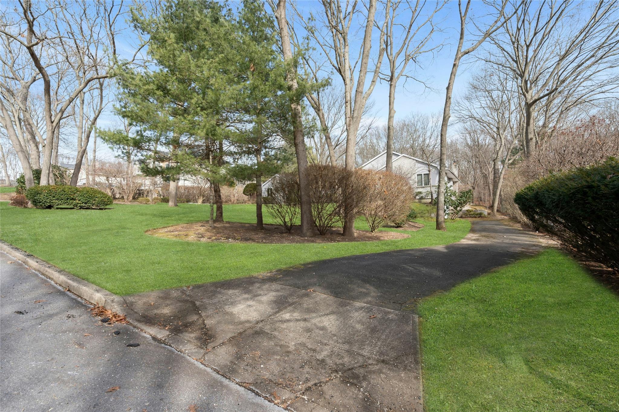 Single Family Roosevelt  Suffolk County, NY 11788, MLS-826538-41