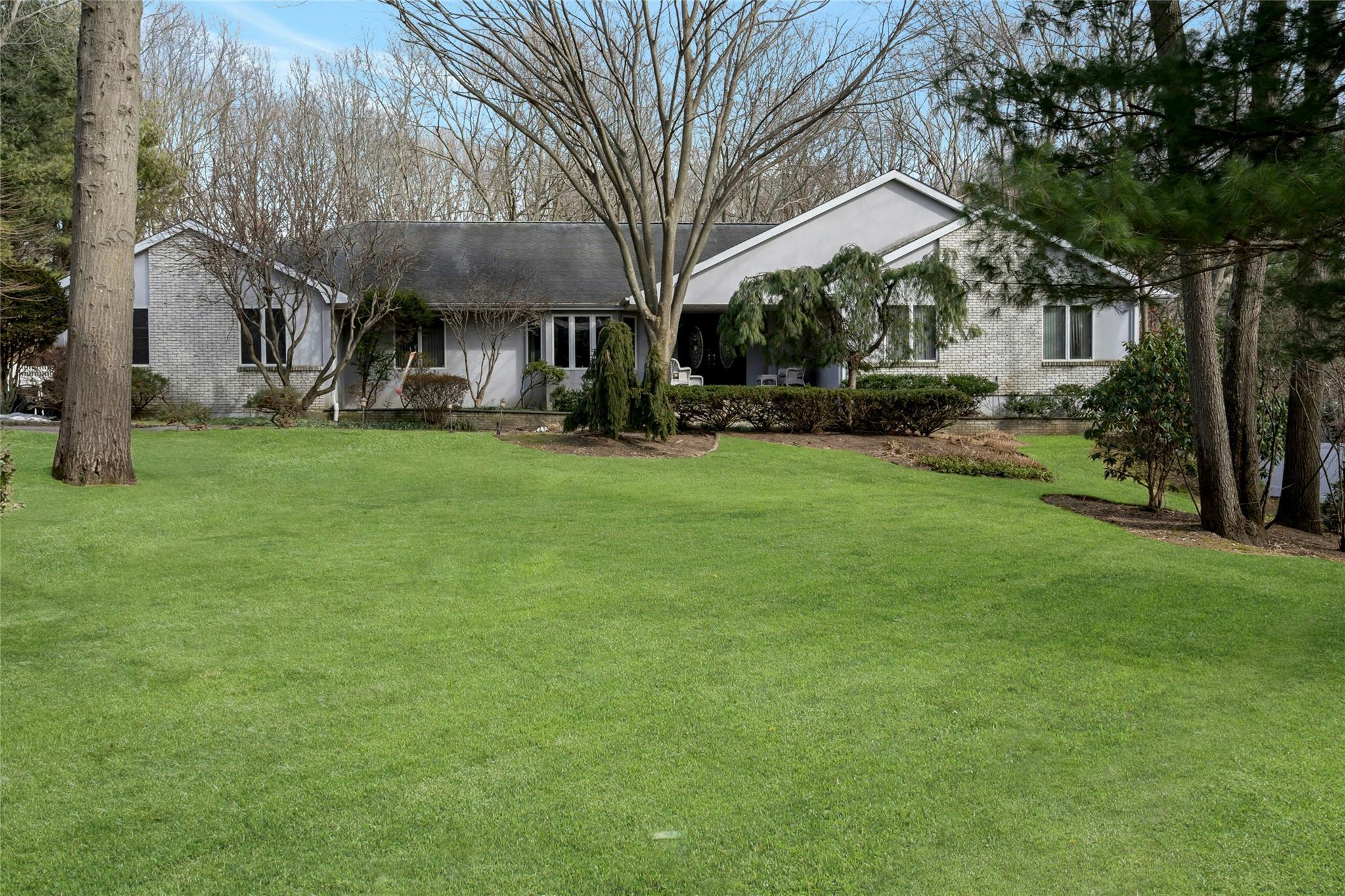 Single Family Roosevelt  Suffolk County, NY 11788, MLS-826538-42