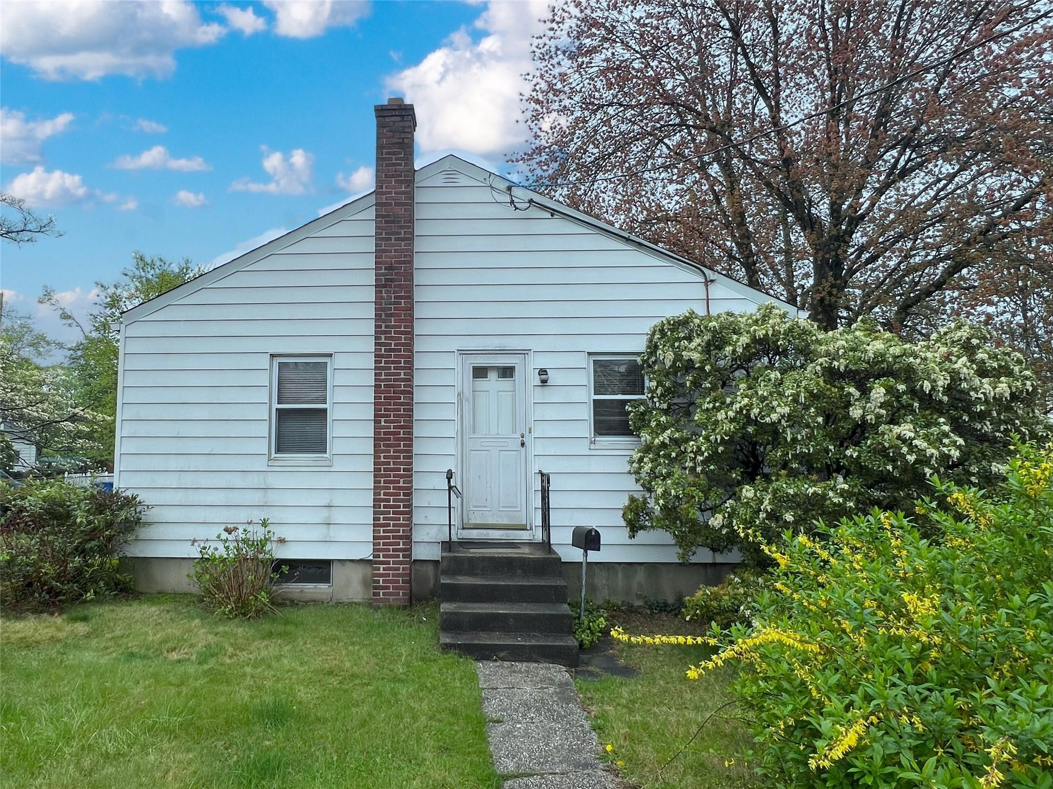 Single Family Highview  Westchester County, NY 10573, MLS-826566-11