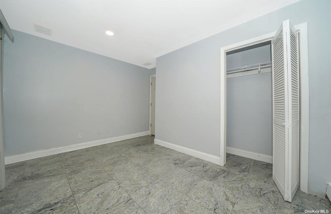 Single Family Rosser  Nassau County, NY 11003, MLS-826597-14