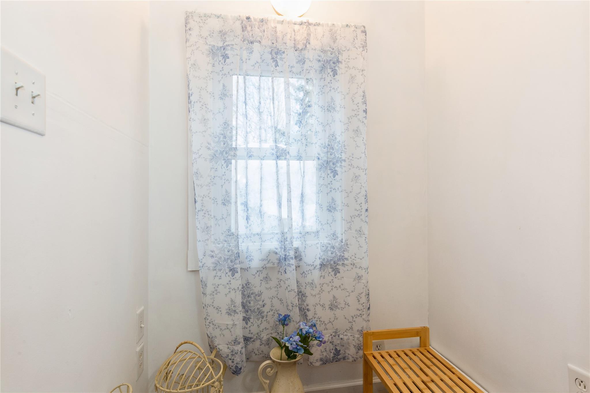 Single Family Pine Neck  Suffolk County, NY 11772, MLS-826617-12