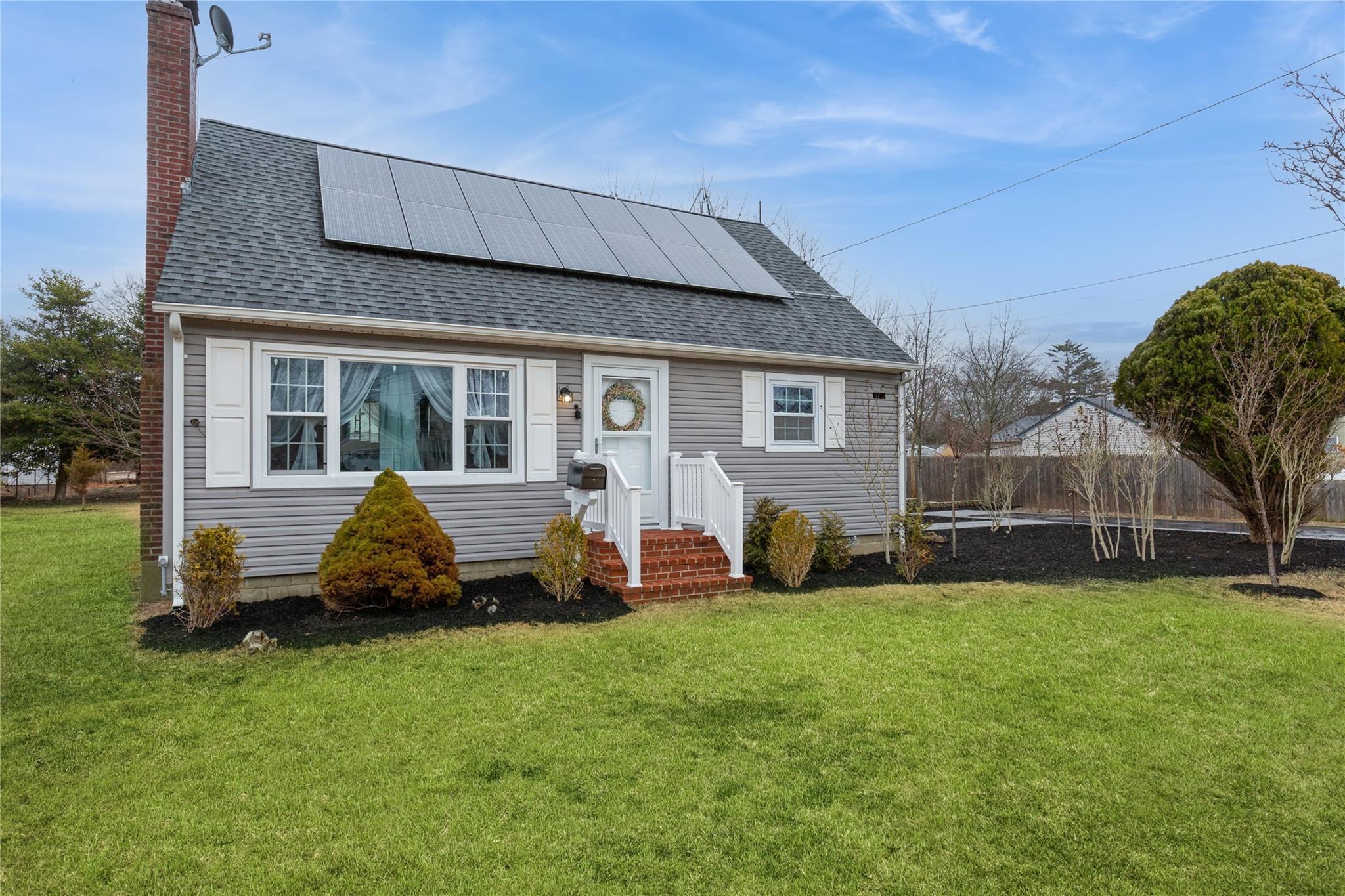 Single Family Pine Neck  Suffolk County, NY 11772, MLS-826617-21