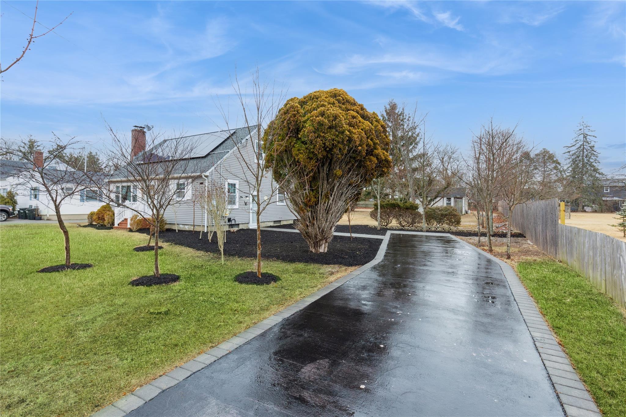 Single Family Pine Neck  Suffolk County, NY 11772, MLS-826617-22
