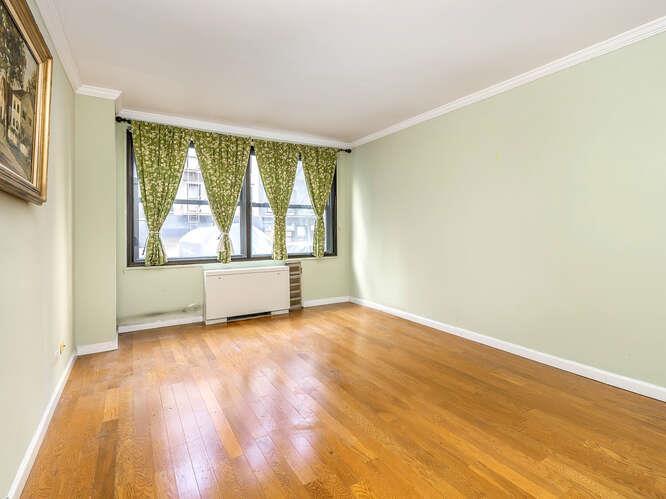 Coop 57th  Manhattan, NY 10022, MLS-826660-19