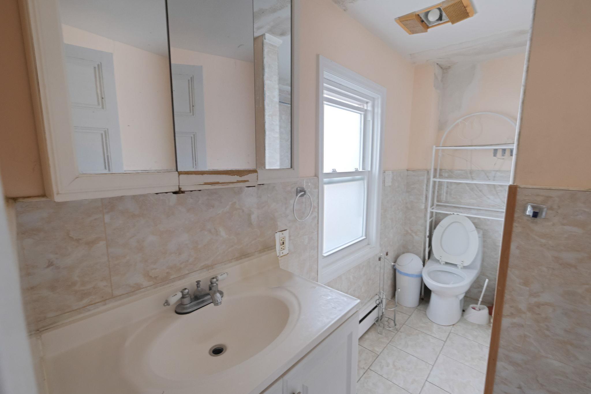Single Family New Hyde Park  Nassau County, NY 11010, MLS-826677-15